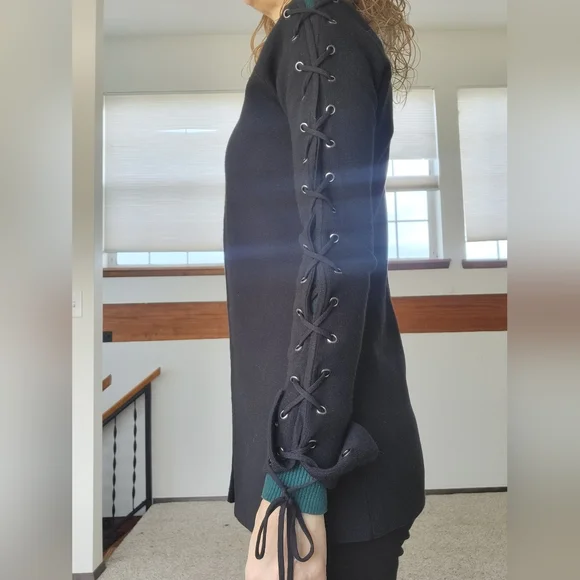 XS Anne Fontaine Sweater - Picture 2 of 9